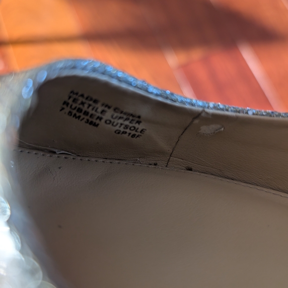 Michael Kors Glittering Silver/Gold Kitten Heels - Picture 11 of 12